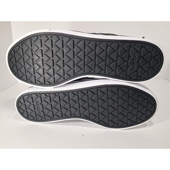 Adidas Daily 4.0 Sneaker Color Gray Size Mens 7.5 Womens 8.5